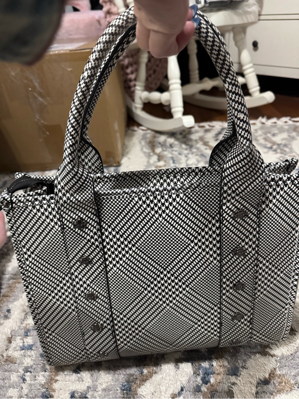 Betsey Johnson Black & White Plaid Heart Accent Tote - Picture 10 of 12